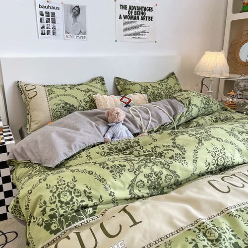 Green Floral 3-Piece Bedding Set - Soft and Lovely Bed Sheets (Quilt 150x200cm, Flat Sheet 160x230cm, Pillowcase 48x47cm) - Main Image