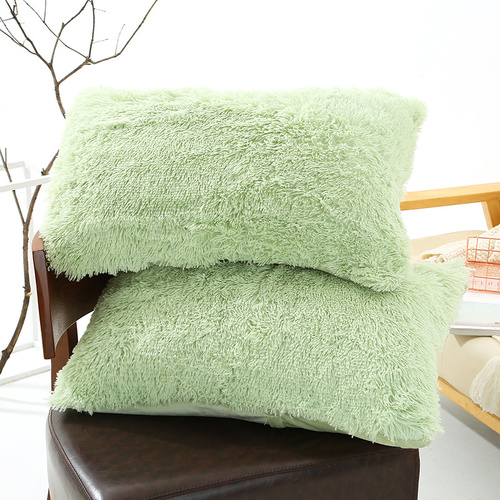 Green Faux Fur Pillowcase Set - Crystal Velvet Plush Throw Pillow Covers, Bedding Accent (50x70cm, Pair) - Main Image